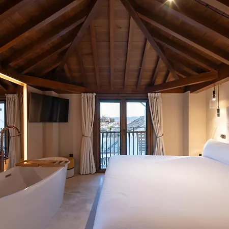 Aparthotel Calm Babole 4*