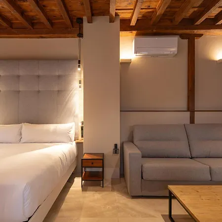 Aparthotel Calm Babole