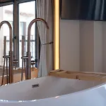 Calm Babole Aparthotel