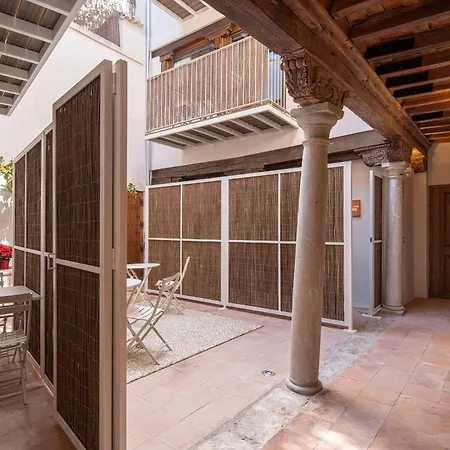 Aparthotel Calm Babole Granada