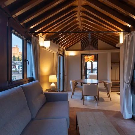 Calm Babole Aparthotel