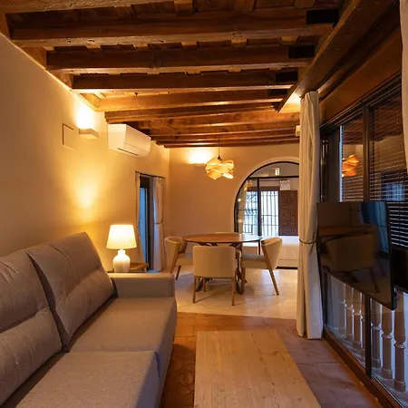 Aparthotel Calm Babole